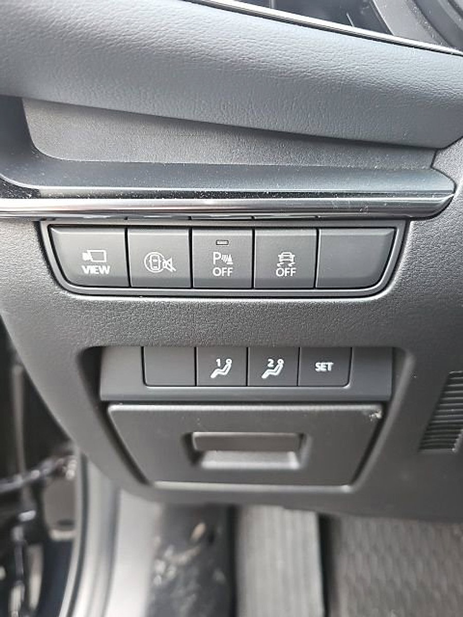 Used 2024 MAZDA MAZDA3 Hatchback w/Premium Plus Pkg image 10