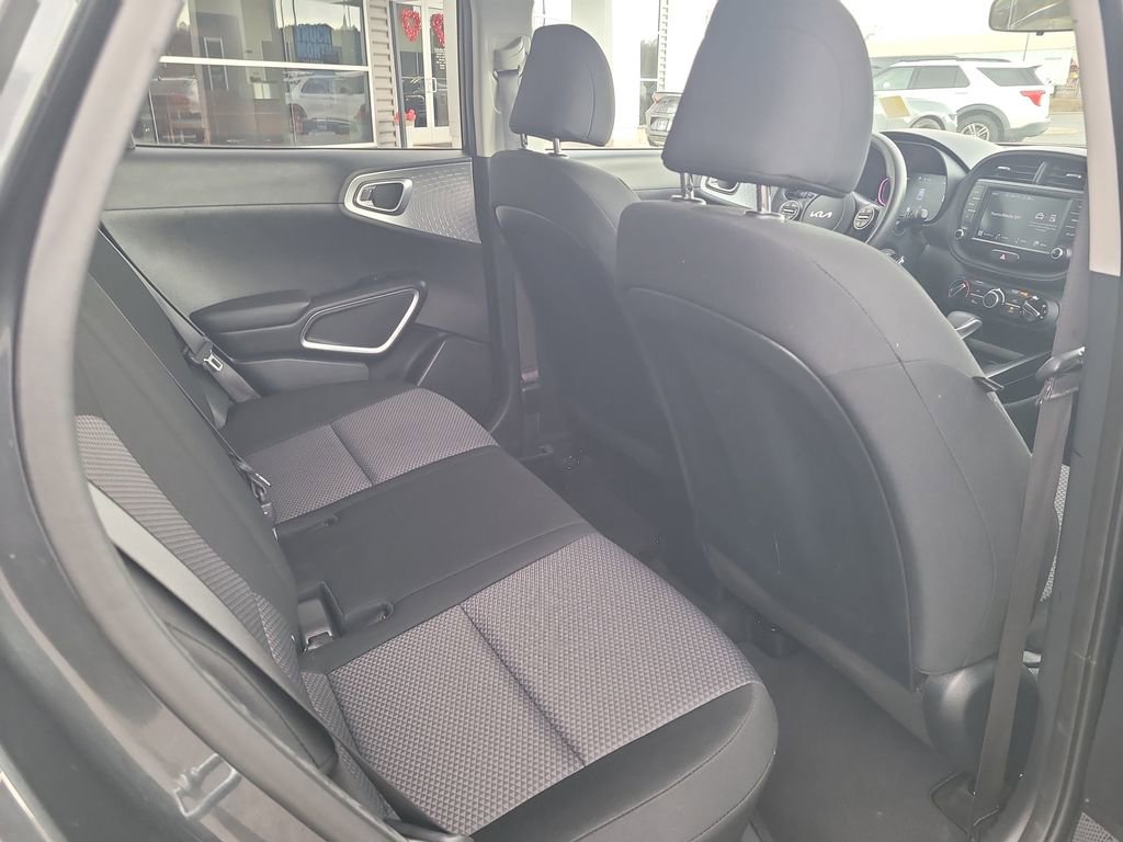 Used 2024 Kia Soul LX w/ Option Group 015 image 25