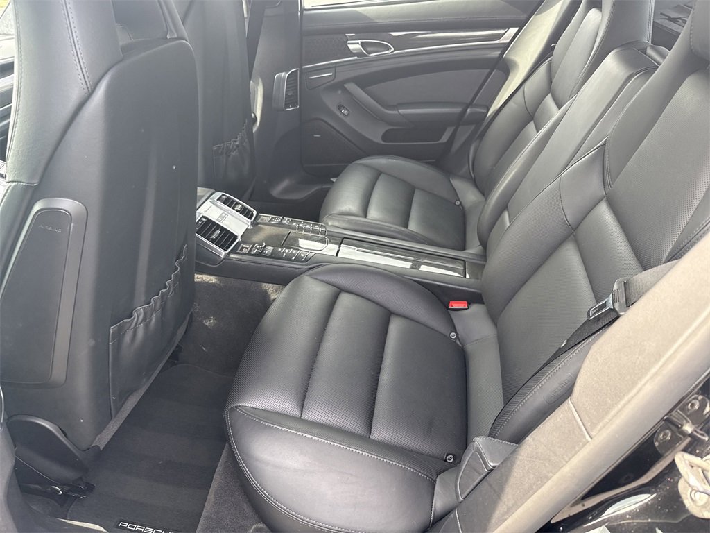 Used 2016 Porsche Panamera GTS image 22