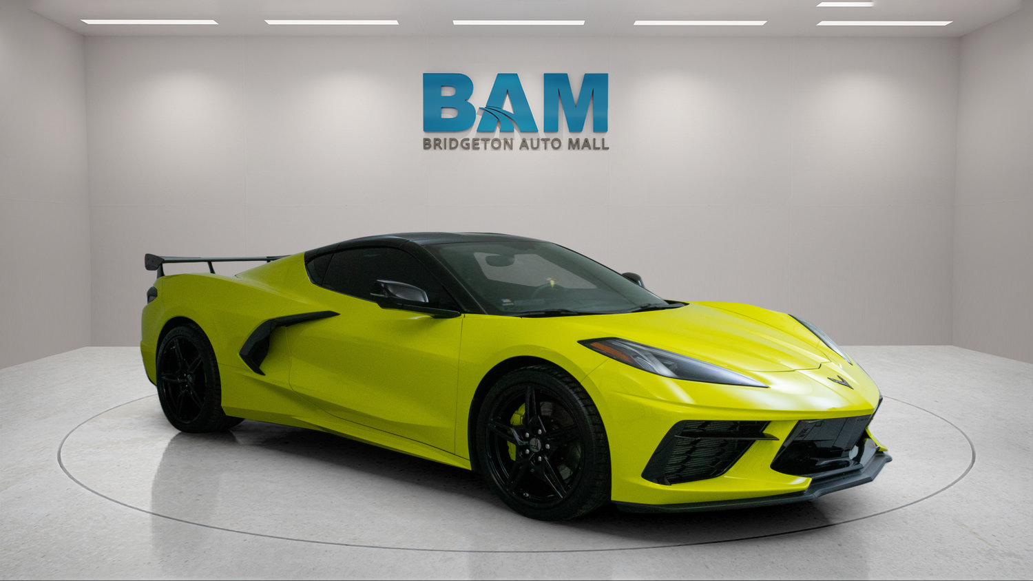 Used 2022 Chevrolet Corvette Stingray Premium Cpe w/ Z51 Performance Package RWD image 1