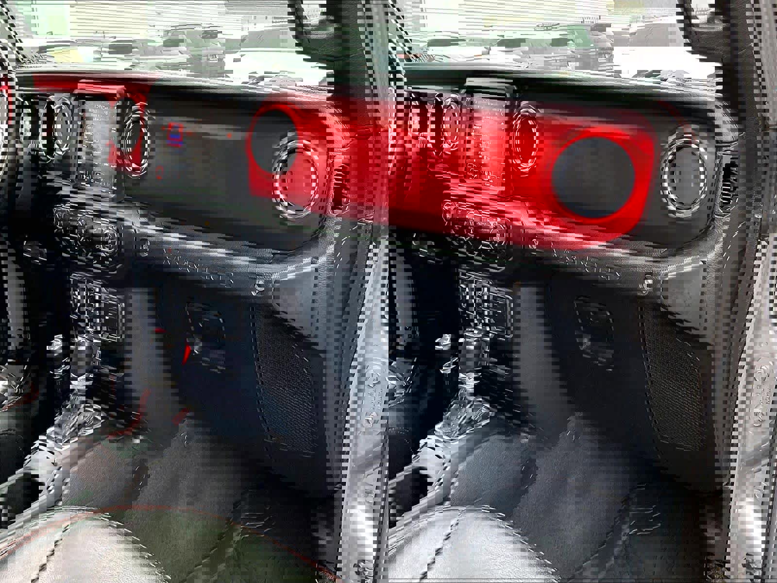 Used 2018 Jeep Wrangler Unlimited Rubicon image 16