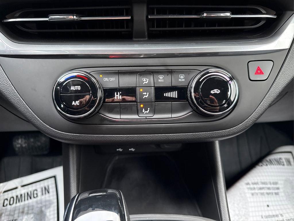 Used 2024 Buick Envista Preferred image 29