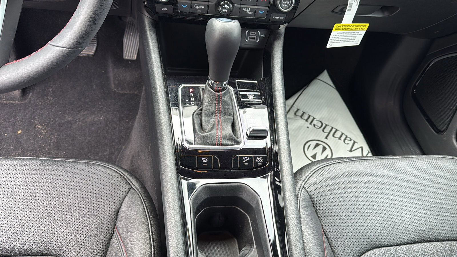 Certified 2024 Jeep Compass Trailhawk w/ Trailhawk Elite Group image 23