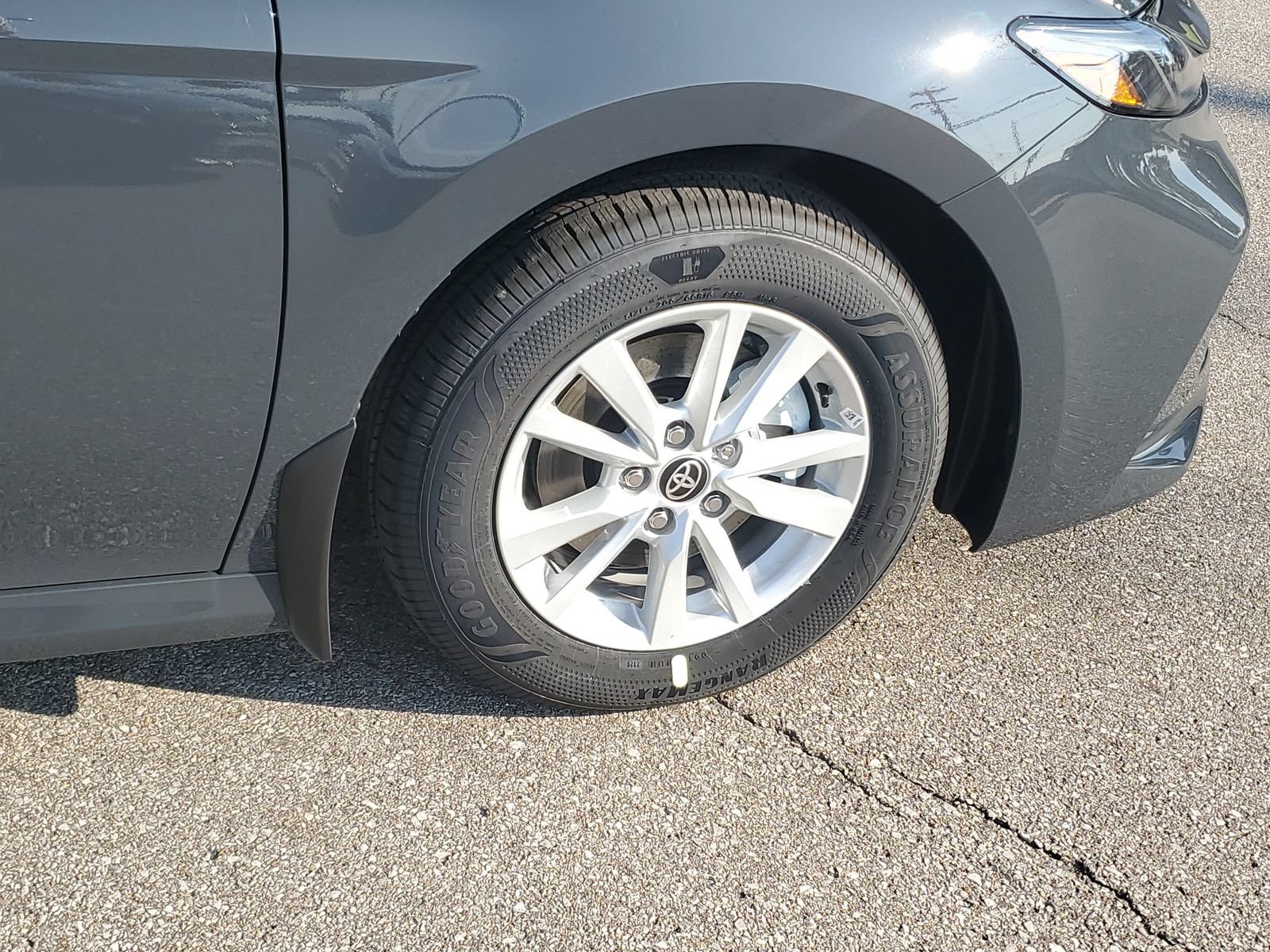 New 2026 Toyota Camry LE w/ Convenience Package FWD image 6