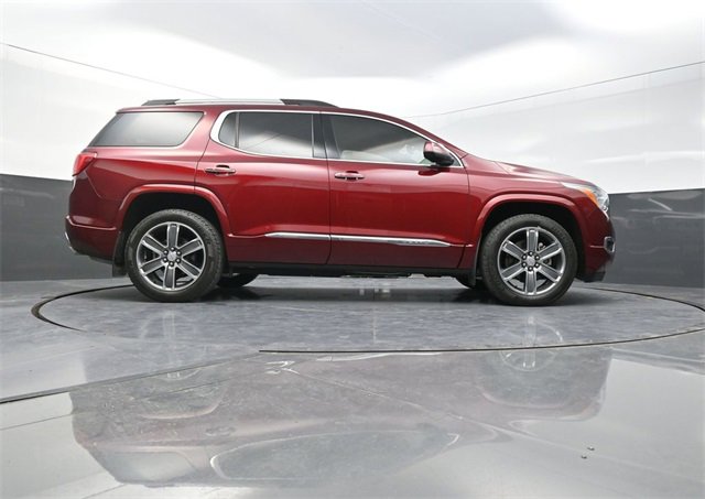Used 2017 GMC Acadia Denali w/ Technology Package image 34