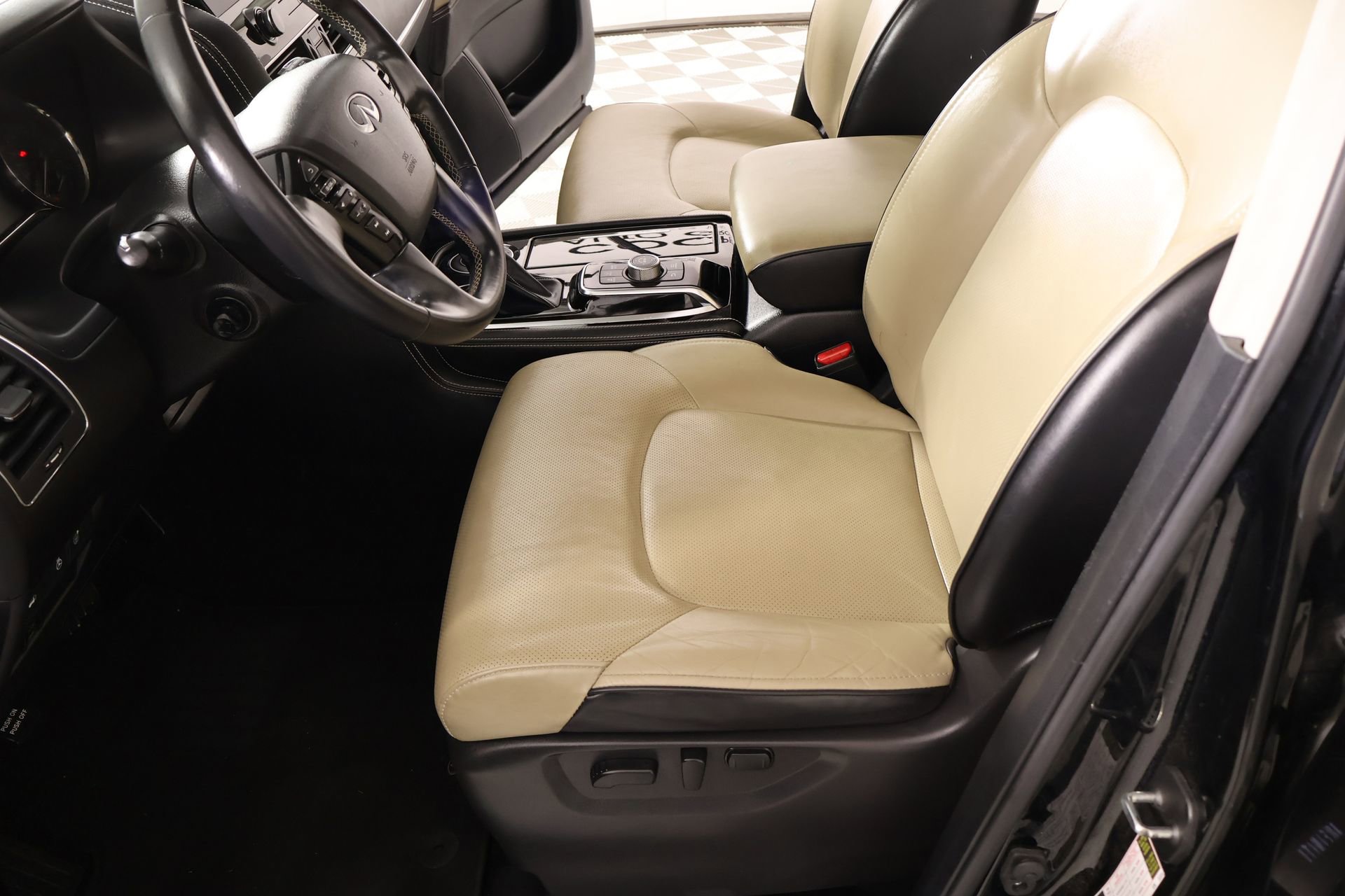 Used 2022 INFINITI QX80 Premium Select w/ Cargo Package image 12