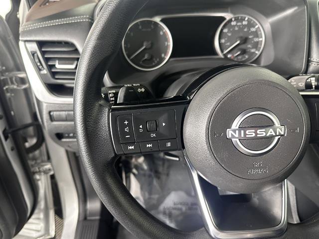 Used 2023 Nissan Rogue SV AWD/4WD image 25