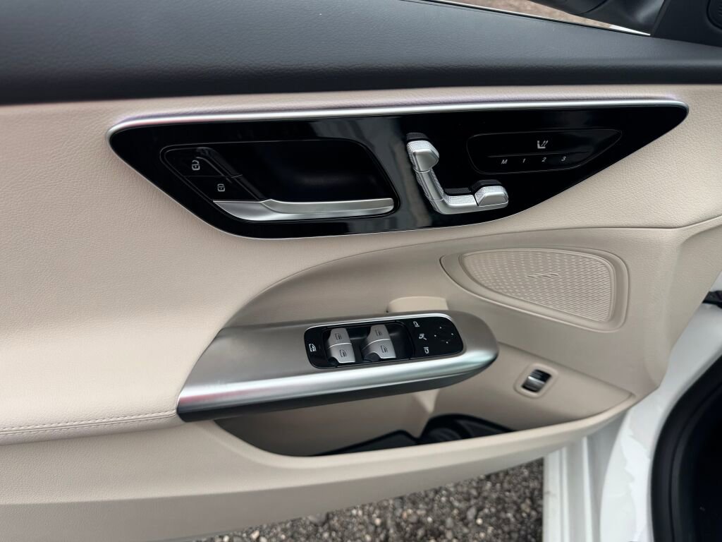 New 2026 Mercedes-Benz C 300 4MATIC Sedan image 10