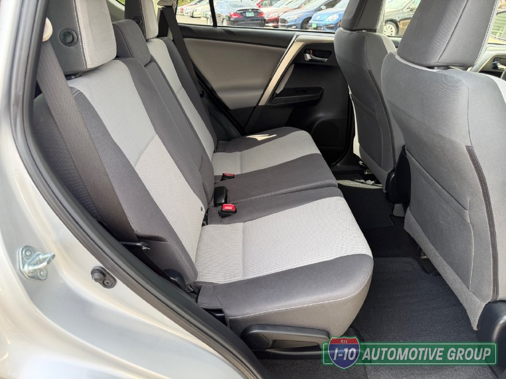 Used 2014 Toyota RAV4 XLE AWD/4WD image 29