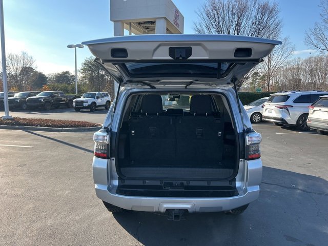 Used 2021 Toyota 4Runner SR5 image 7