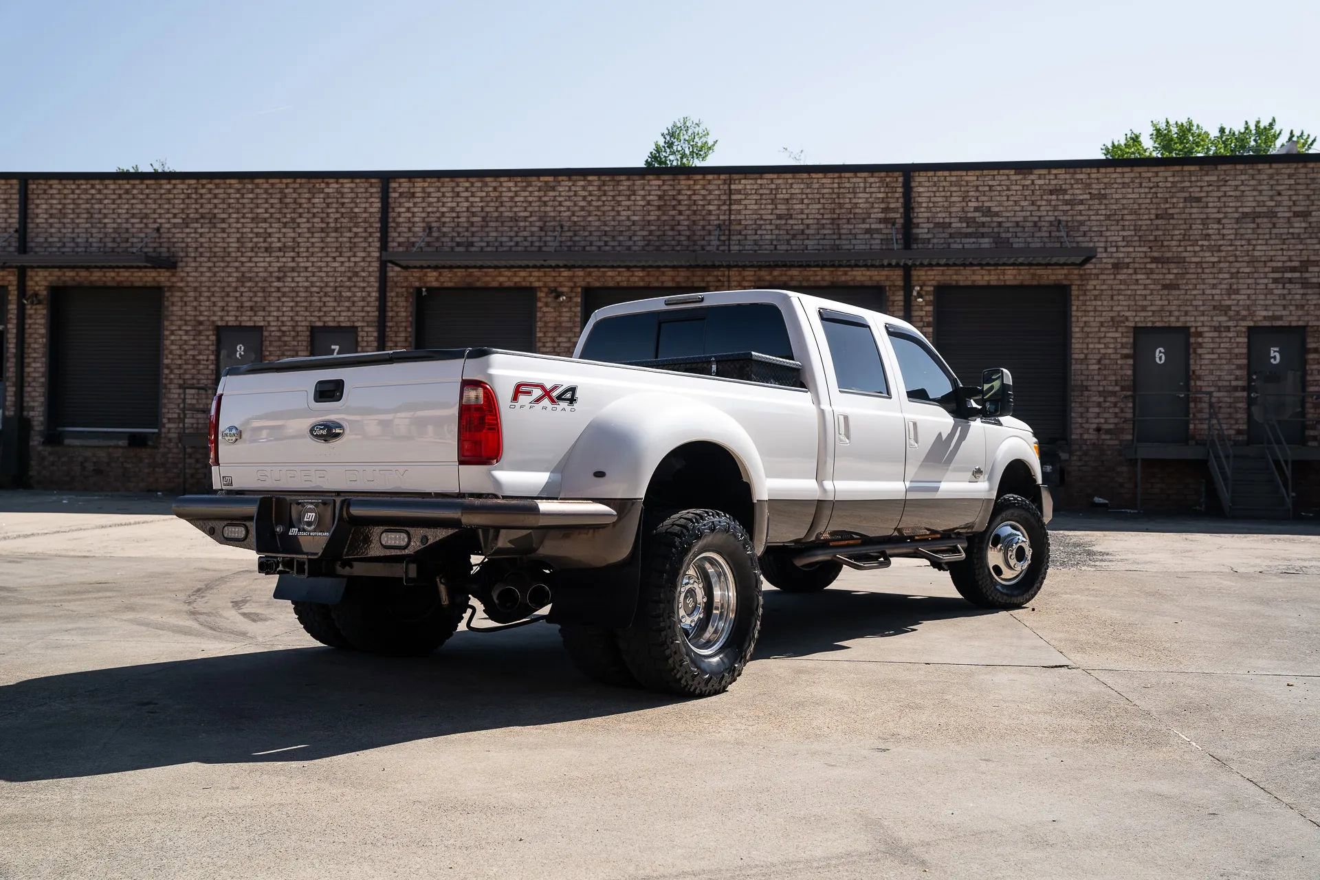 Used 2016 Ford F350 King Ranch w/ FX4 Off-Road Package AWD/4WD image 2