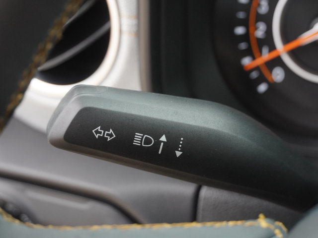 Used 2025 Jeep Wrangler Unlimited Sahara AWD/4WD image 28