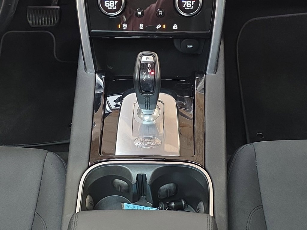 Used 2020 Land Rover Discovery Sport image 24