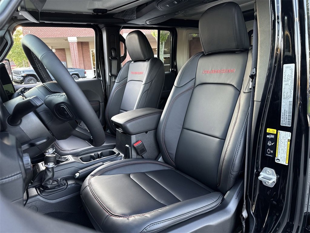 New 2025 Jeep Wrangler Unlimited Rubicon w/ Steel Bumper Group image 11