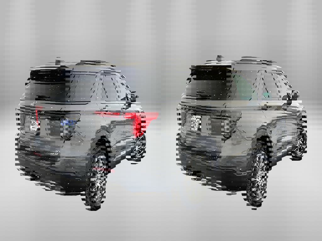 Certified 2025 Ford Explorer Active w/ Active Comfort Package image 46
