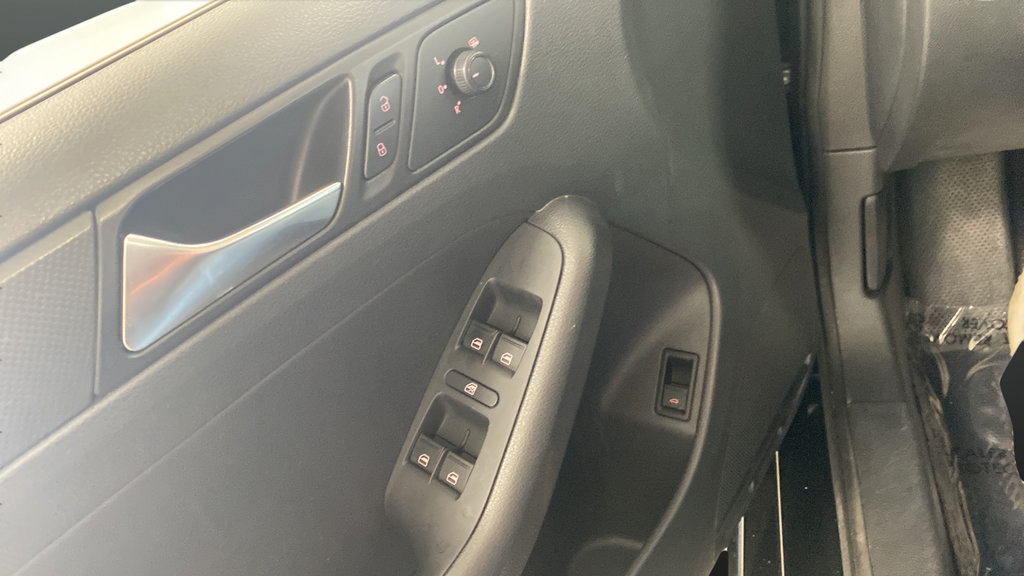 Used 2015 Volkswagen Jetta S FWD image 19