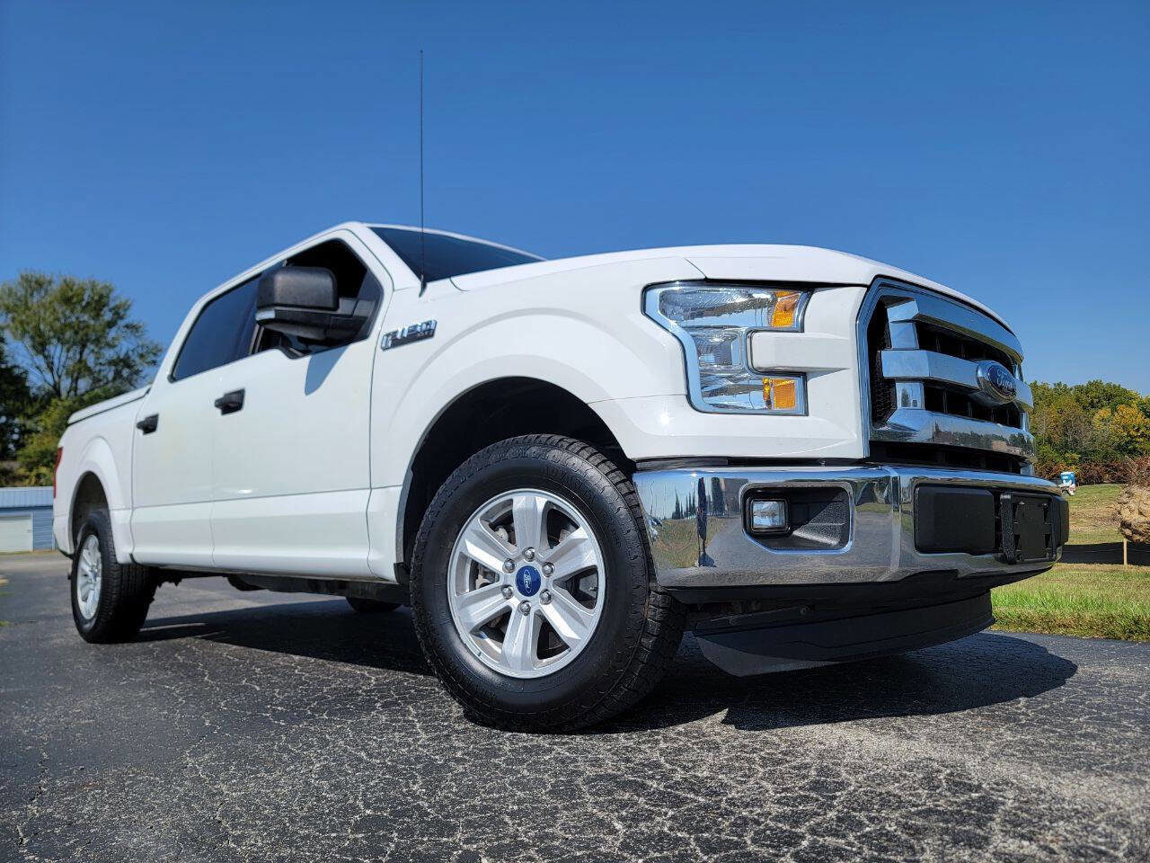 Used 2016 Ford F150 XLT w/ Equipment Group 301A Mid image 8
