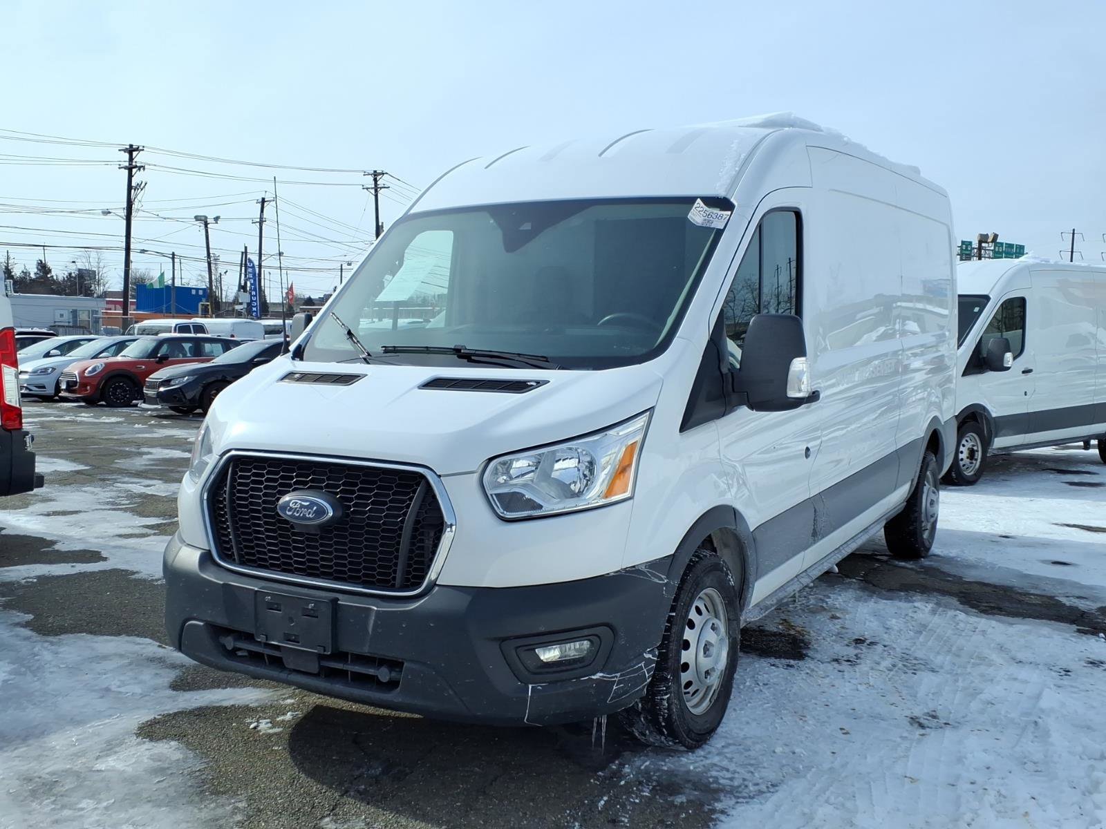 Used 2022 Ford Transit 250 Medium Roof AWD w/ Interior Upgrade Package image 3