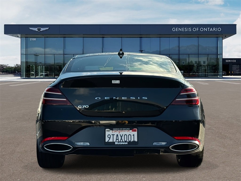 Used 2025 Genesis G70 2.5T image 3