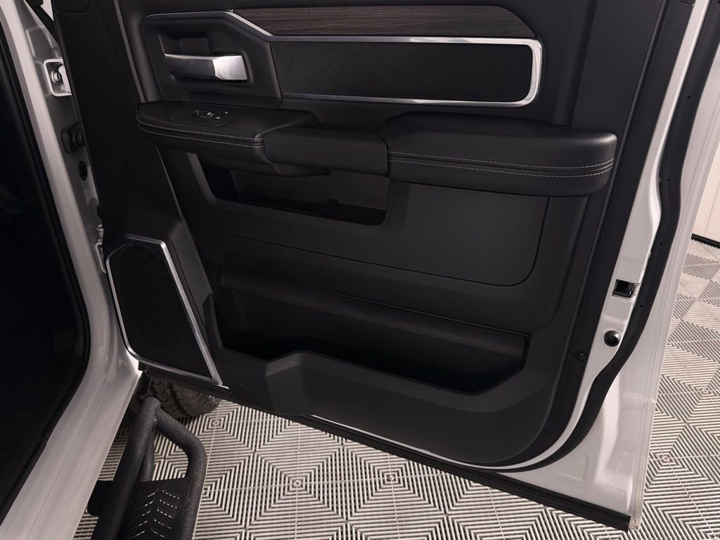 Used 2026 RAM 2500 Laramie image 32