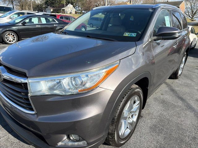 Used 2015 Toyota Highlander Limited Platinum image 4