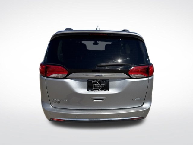 Used 2020 Chrysler Pacifica Limited FWD image 8