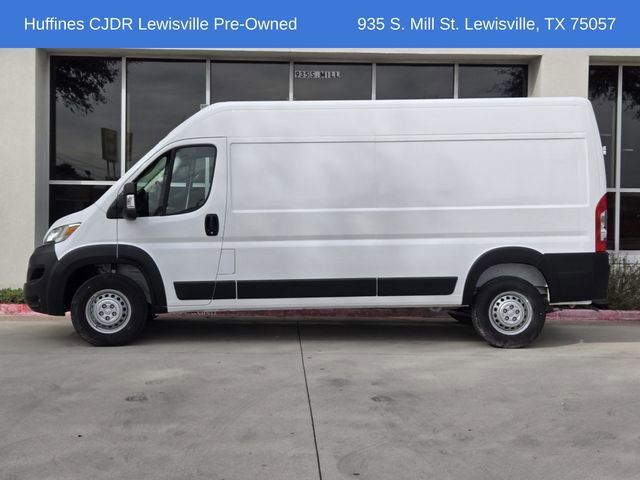 Used 2025 RAM ProMaster 2500 w/ Convenience Group image 4