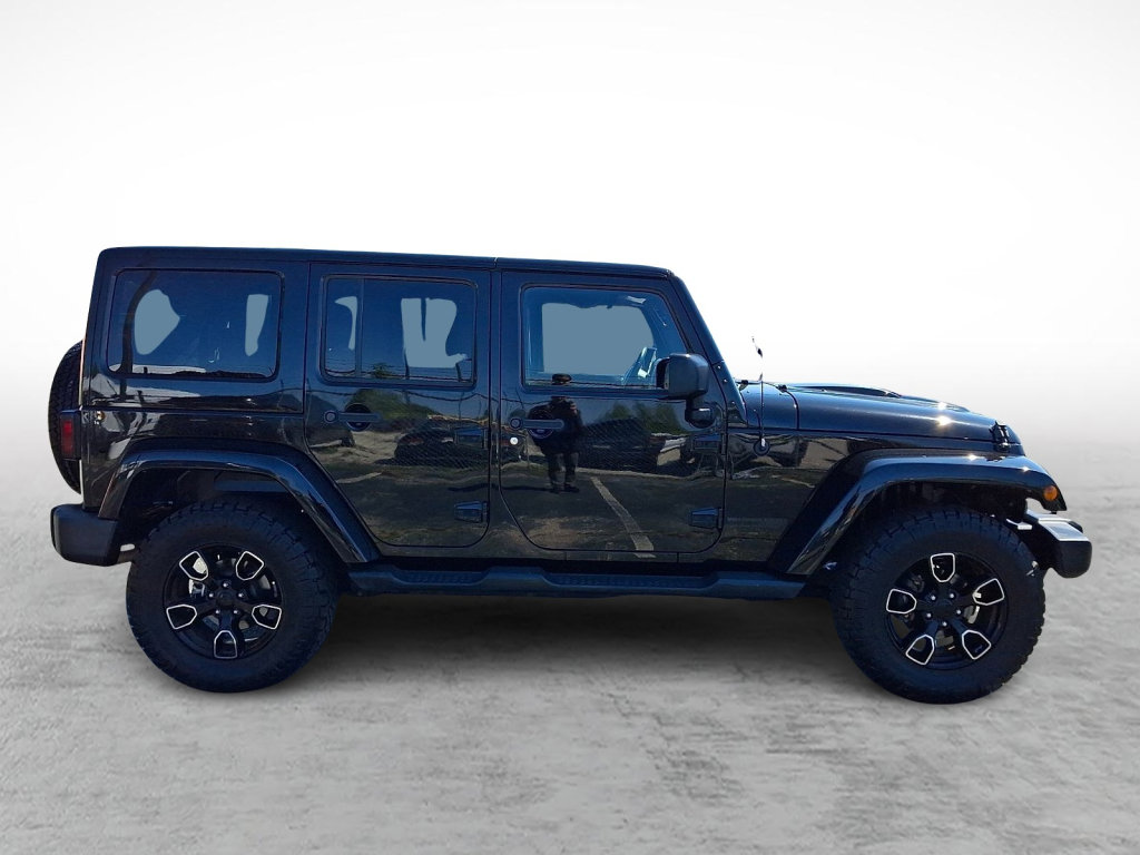 Used 2018 Jeep Wrangler Unlimited Sahara AWD/4WD image 6