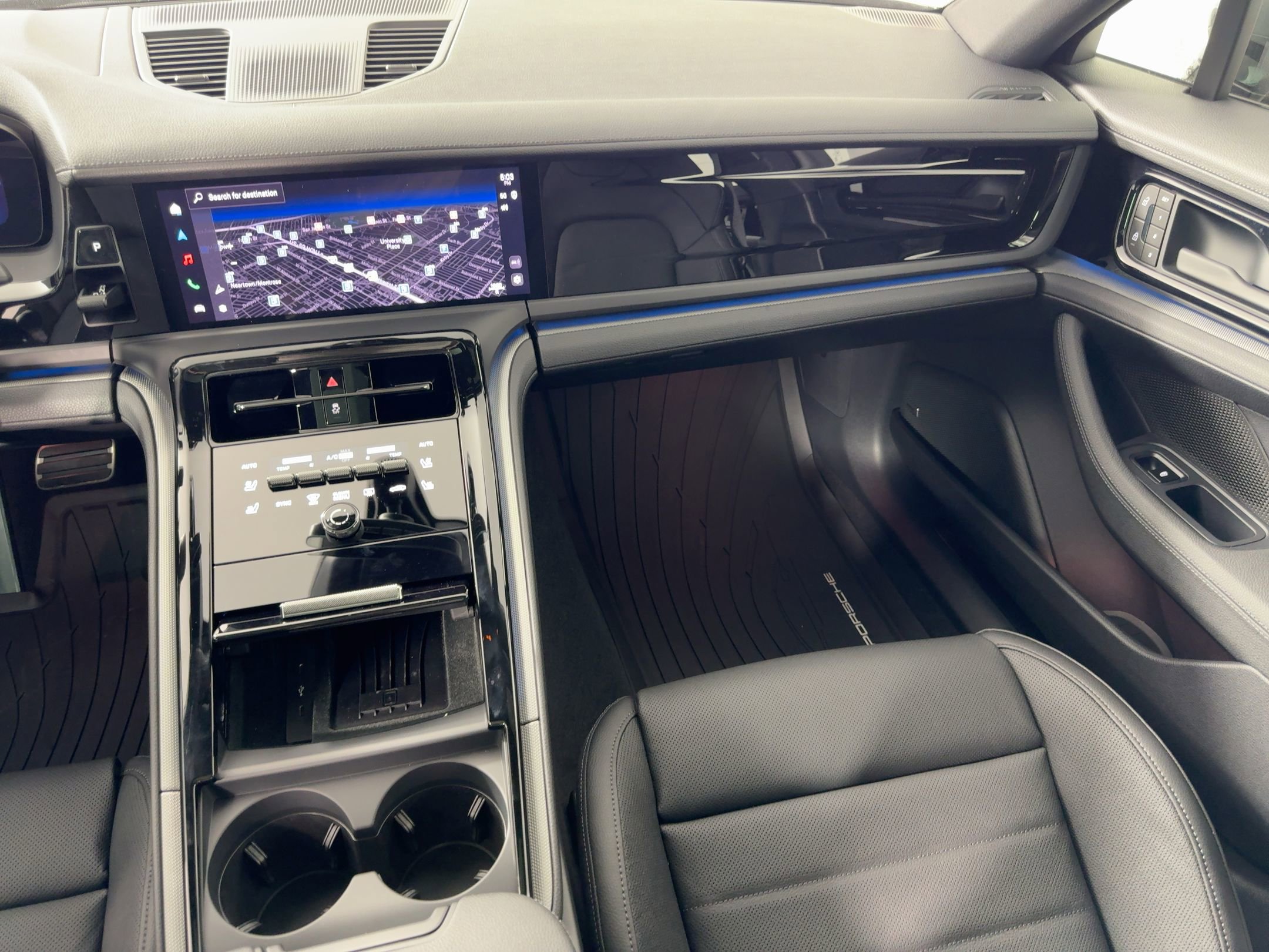 Used 2026 Porsche Panamera image 28