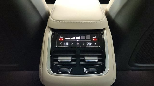 New 2026 Volvo XC90 T8 Plus w/ Protection Package AWD/4WD image 32