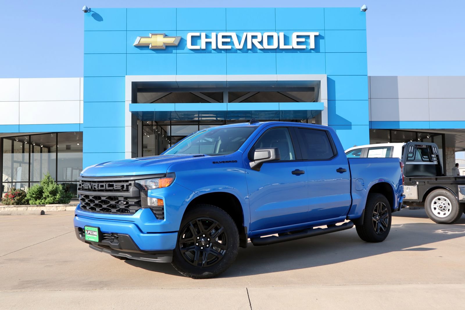 New 2025 Chevrolet Silverado 1500 Custom w/ Turbomax Blackout Package