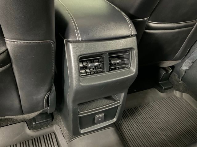 Used 2019 Ford Edge ST w/ Cold Weather Package AWD/4WD image 23