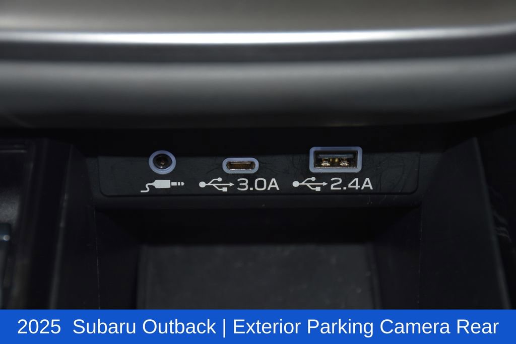 Used 2025 Subaru Outback Premium AWD/4WD image 18