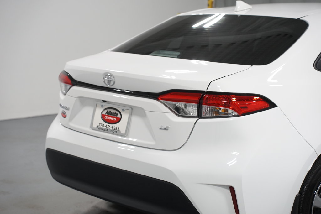 Used 2026 Toyota Corolla LE FWD image 9