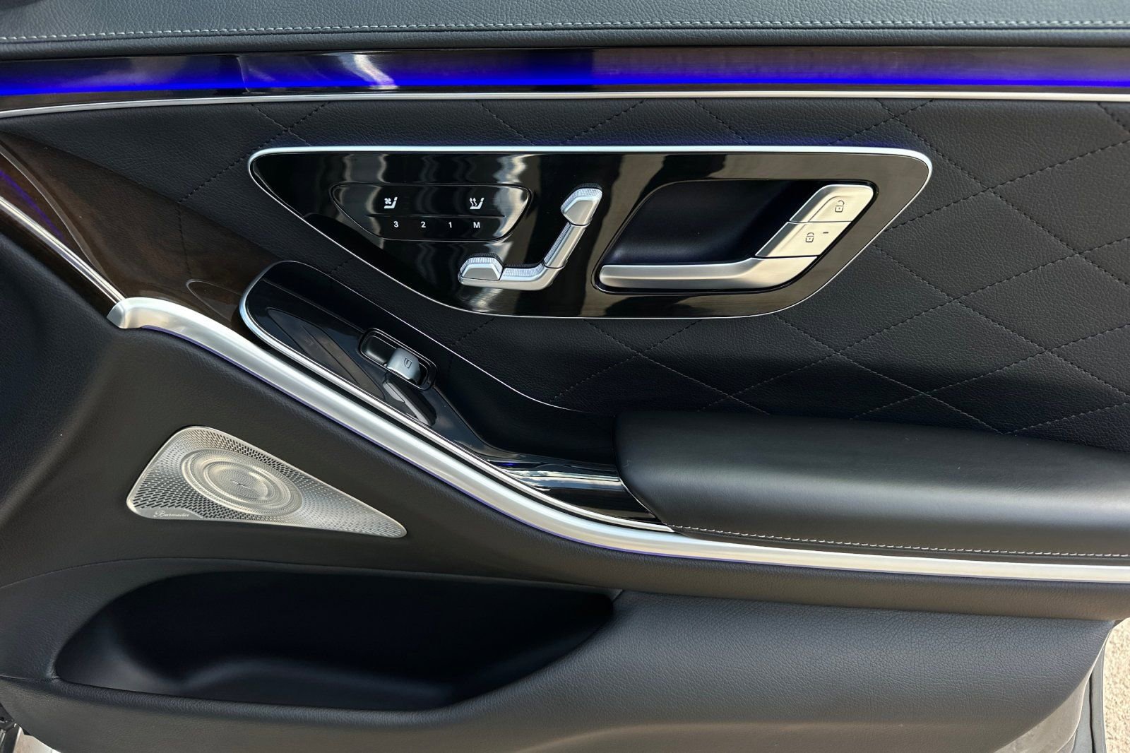 New 2026 Mercedes-Benz S 580 4MATIC Sedan image 32