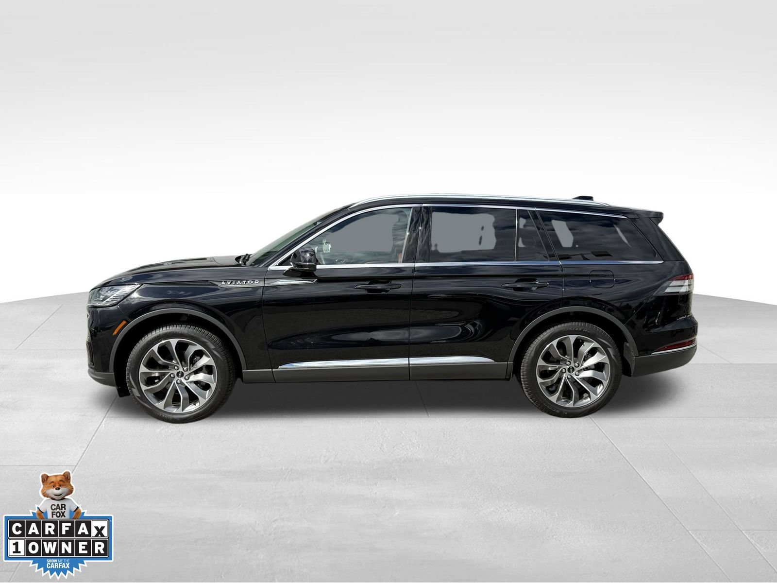 Used 2025 Lincoln Aviator Reserve w/ Illumination Package AWD/4WD image 4
