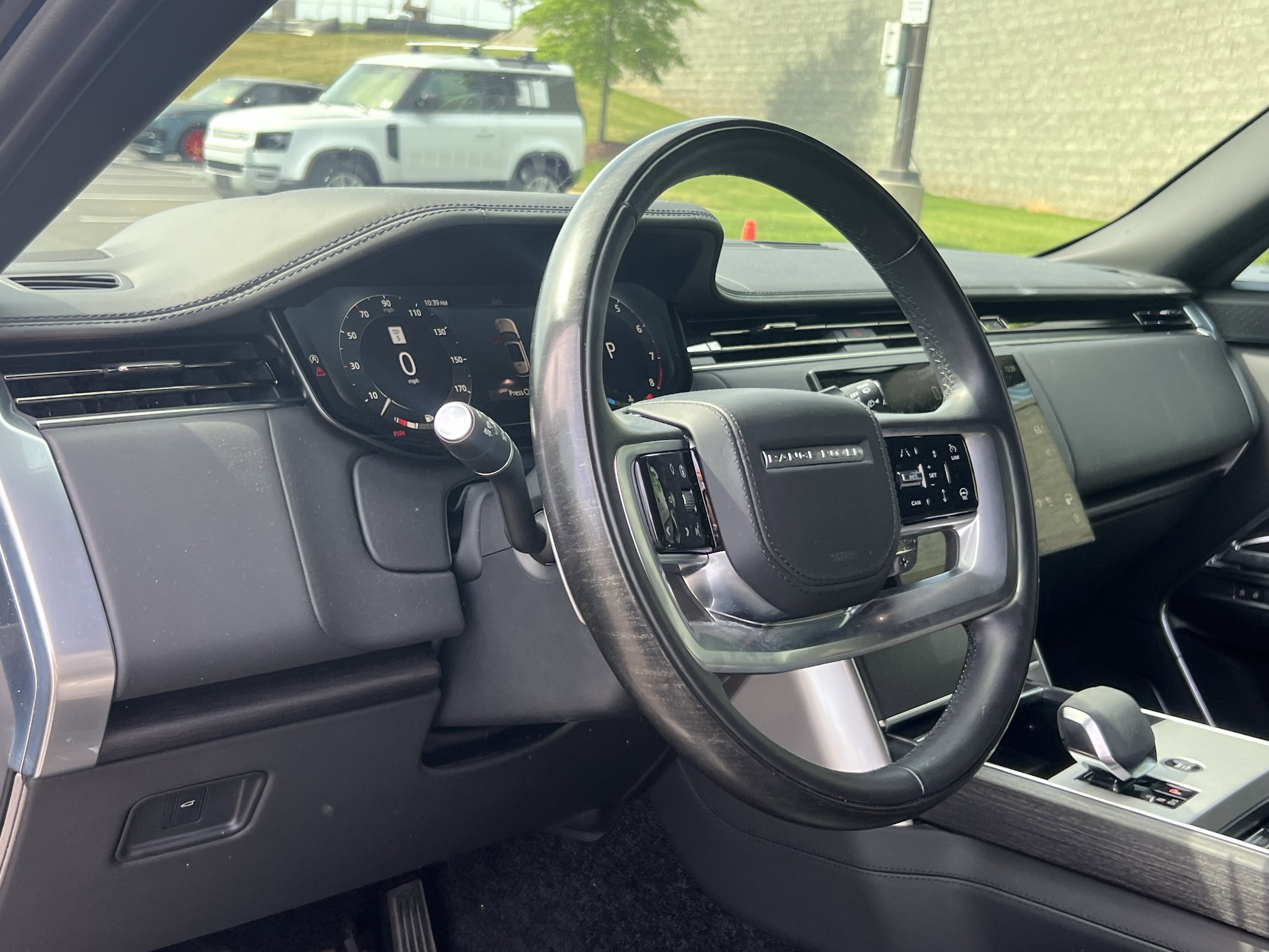Certified 2024 Land Rover Range Rover Autobiography image 18