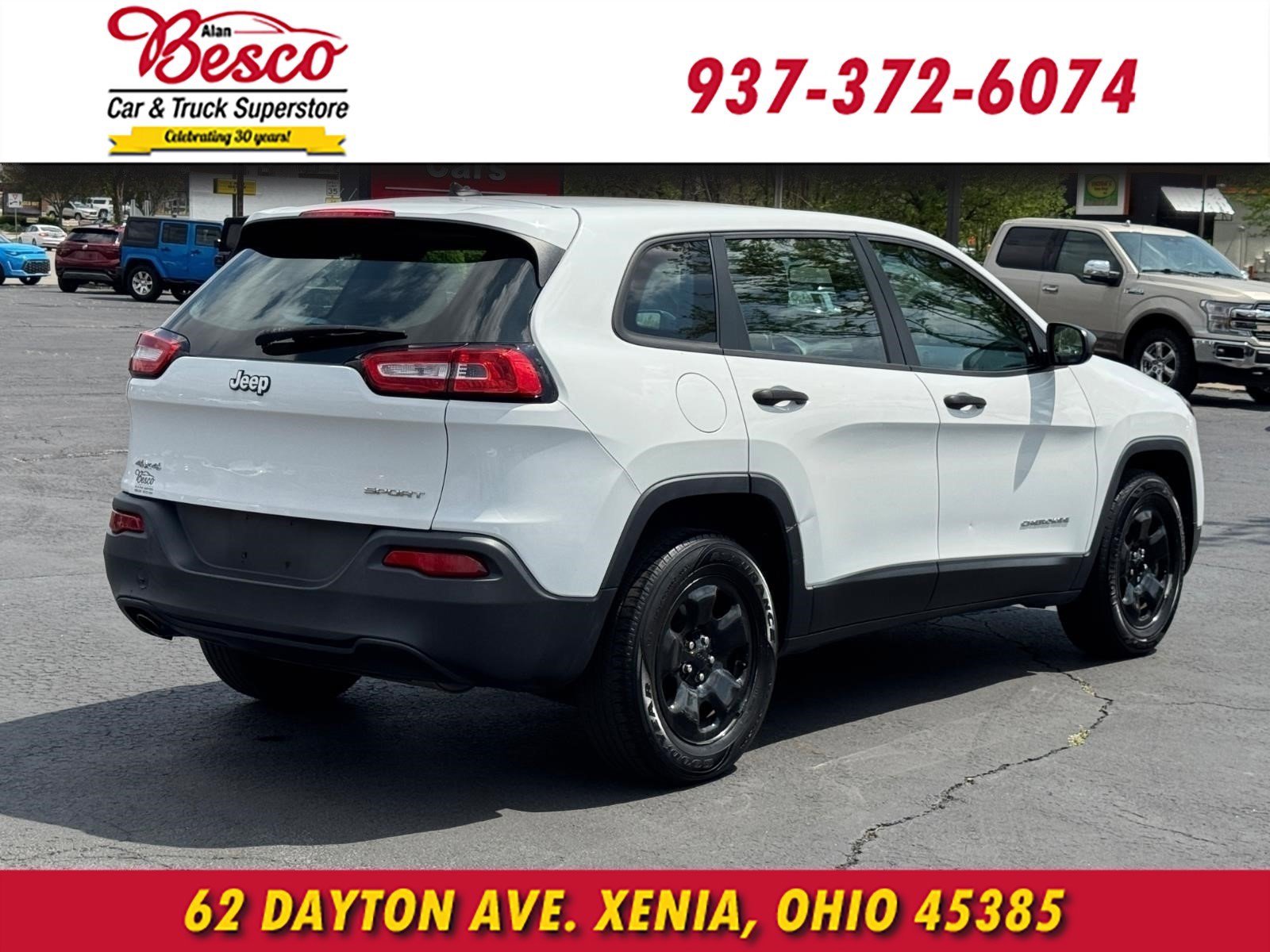 Used 2016 Jeep Cherokee Sport AWD/4WD image 4