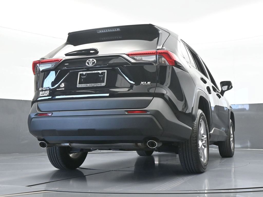 Used 2025 Toyota RAV4 XLE w/ Convenience Package FWD image 56