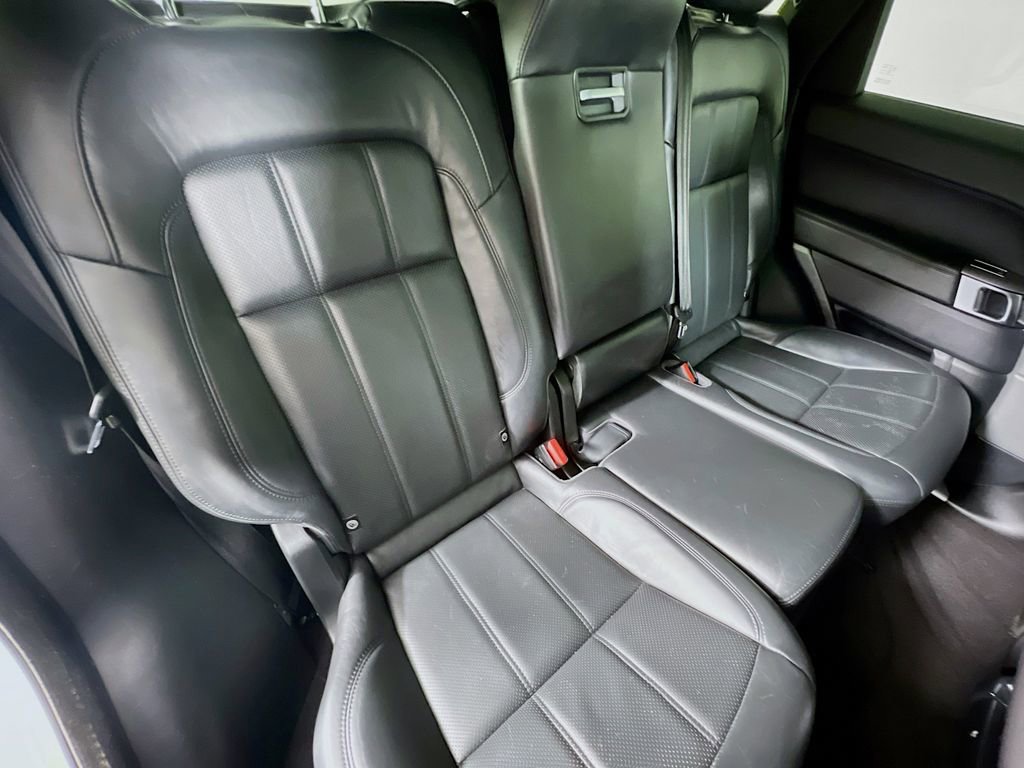 Used 2018 Land Rover Range Rover Sport HSE image 29