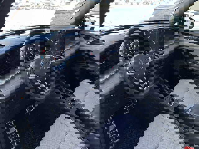 New 2026 Volkswagen Tiguan SE R-Line image 11