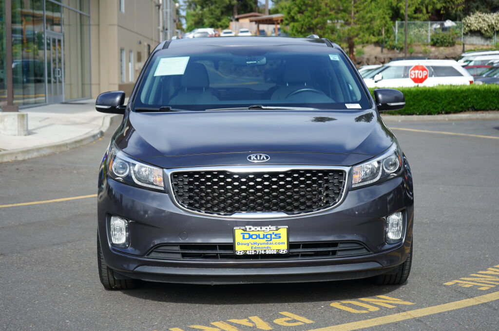 Used 2015 Kia Sedona EX FWD image 2