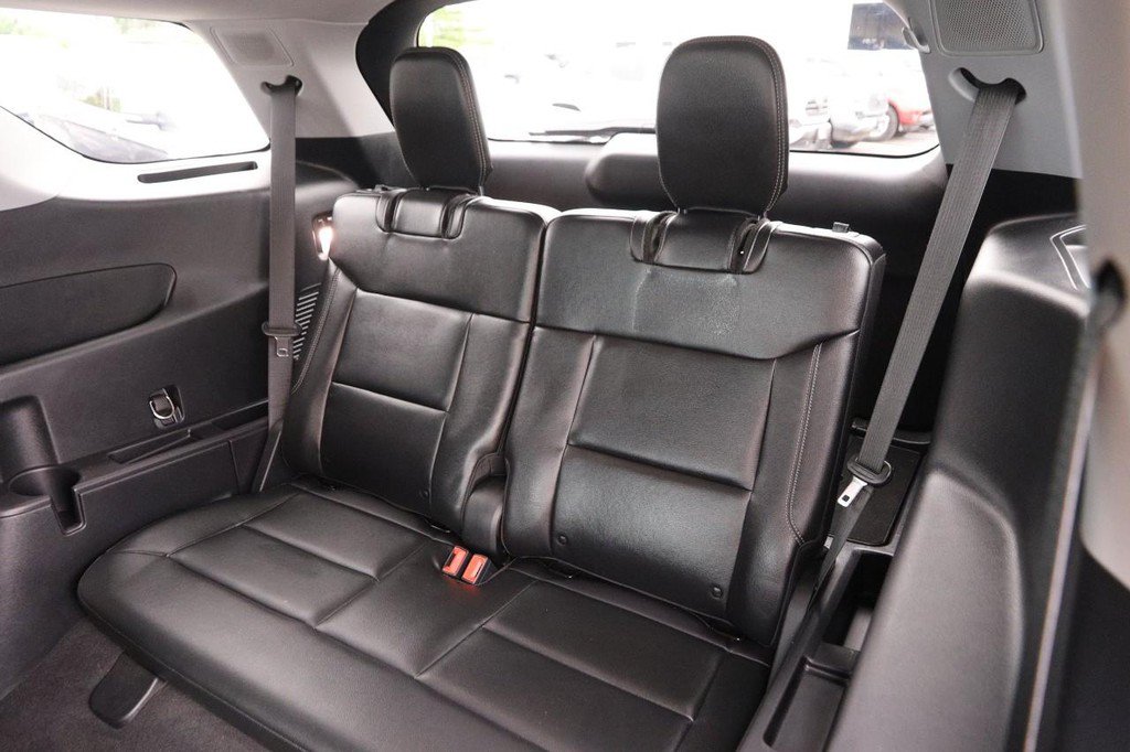 Used 2022 Ford Explorer Limited w/ Equipment Group 301A AWD/4WD image 11