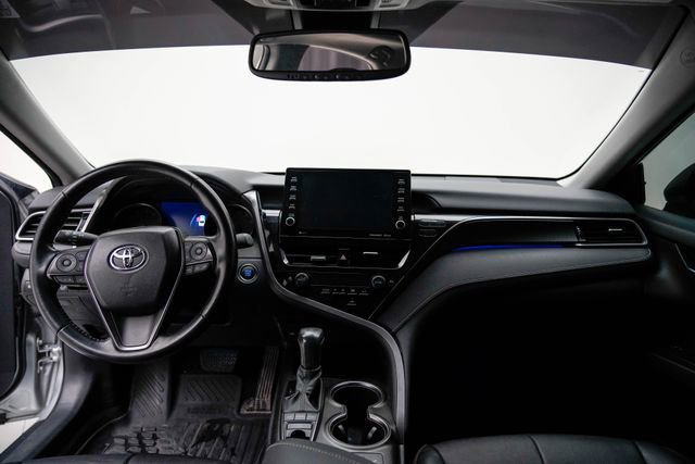 Used 2021 Toyota Camry XSE image 25
