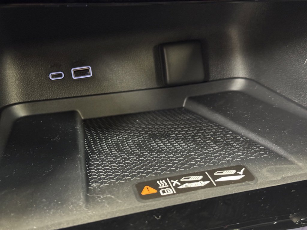 New 2026 Chevrolet Traverse LT w/ Sun and Wheel Package image 36