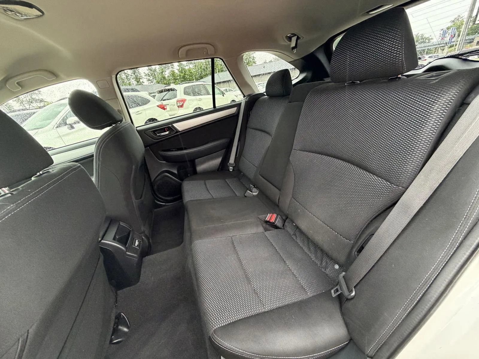 Used 2018 Subaru Outback 2.5i Premium AWD/4WD image 16