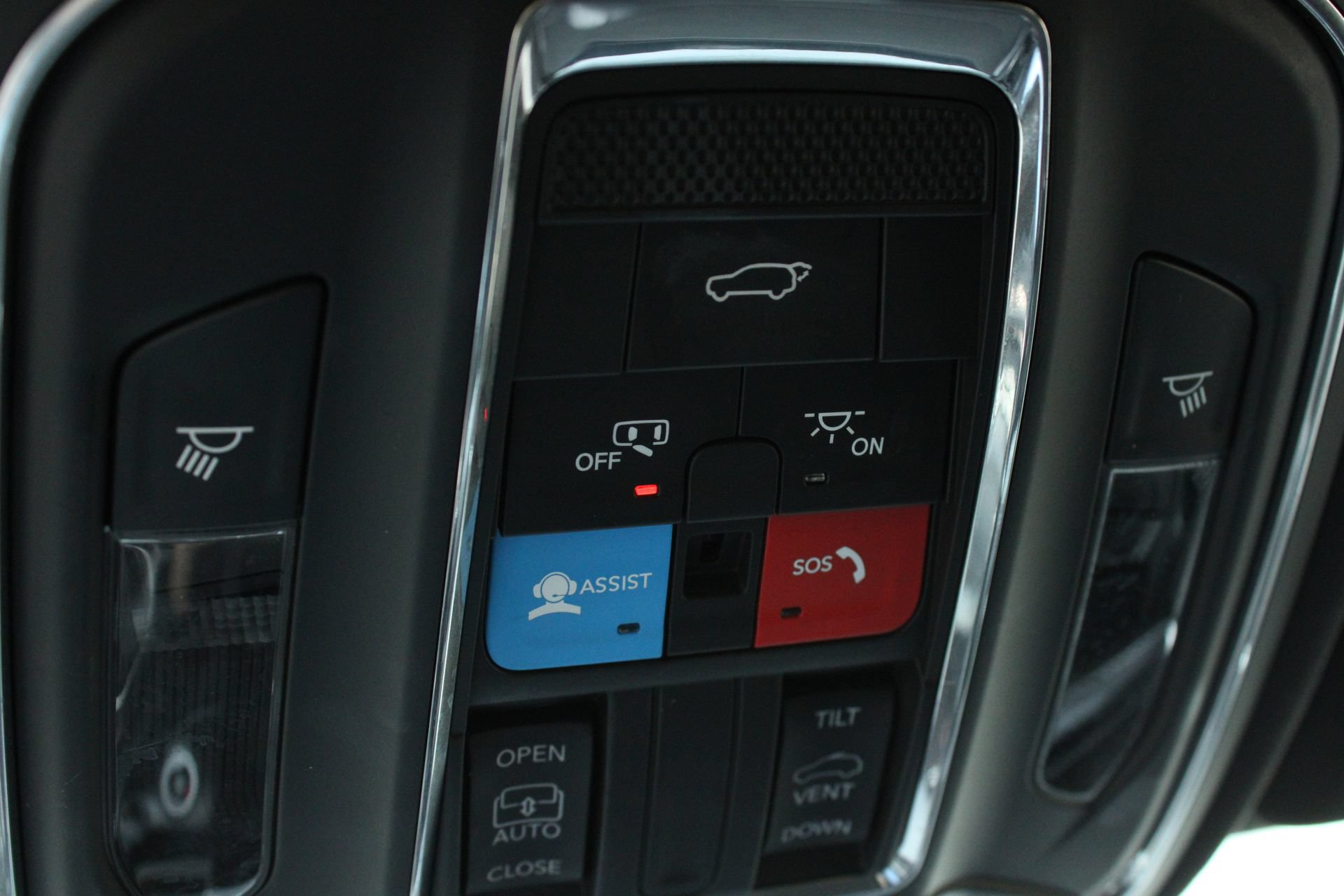 Used 2023 Jeep Grand Cherokee Altitude AWD/4WD image 52
