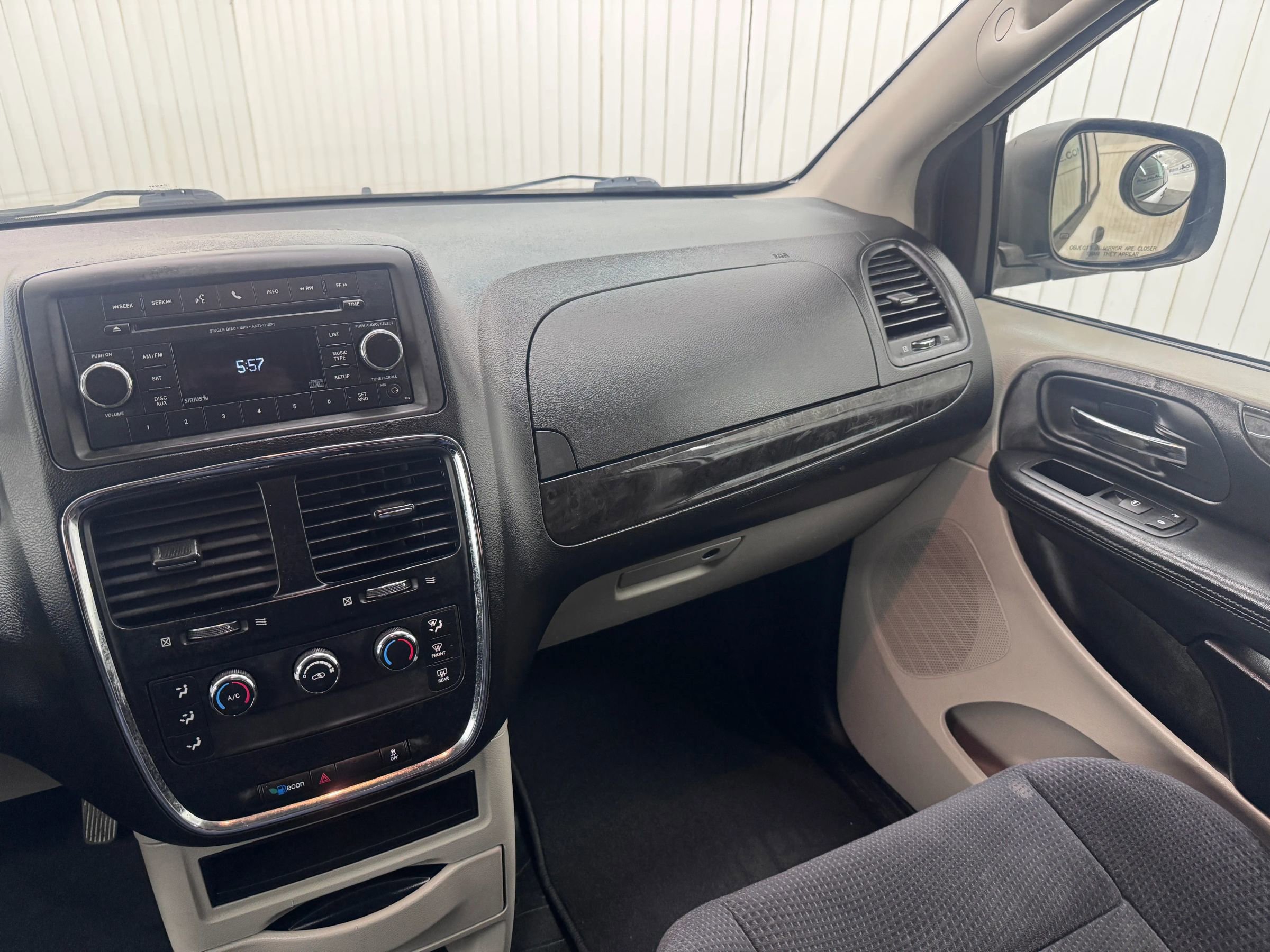 Used 2014 RAM C/V Tradesman w/ UConnect Hands-Free Group image 15