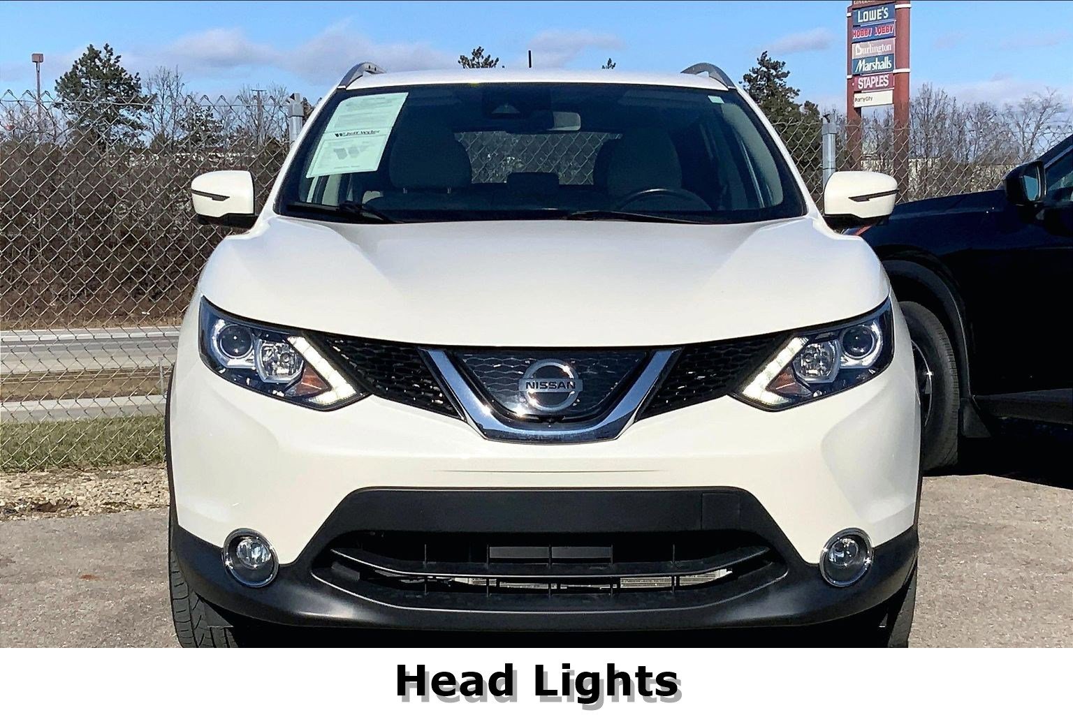 Used 2019 Nissan Rogue Sport SL image 2