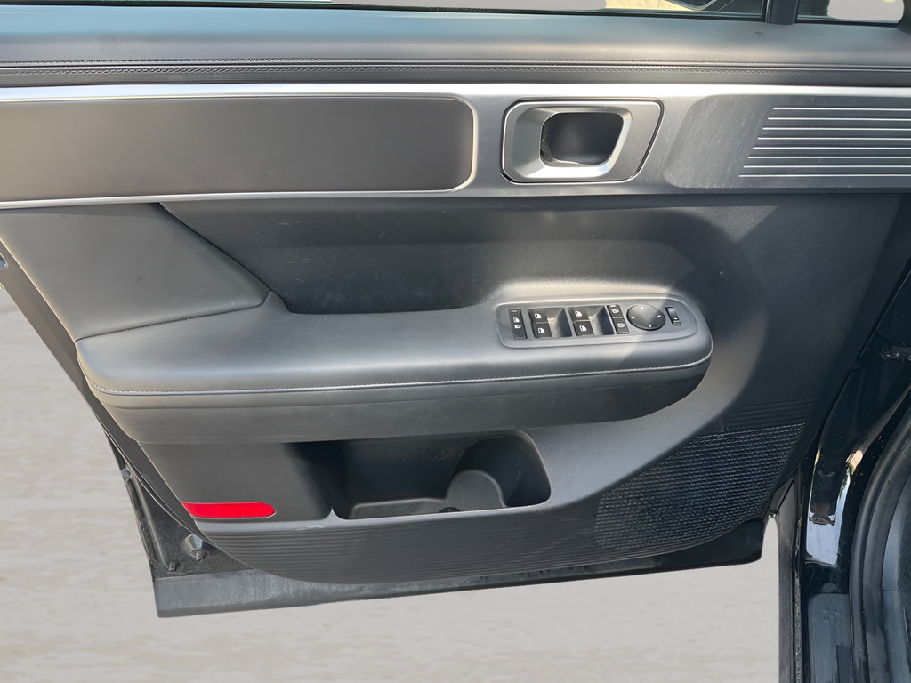 Used 2024 Hyundai Santa Fe SEL FWD image 16